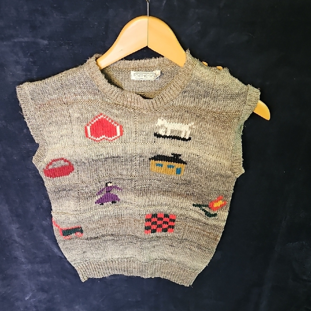 Gray Sleeveless Knit Sweater Vest with Colorful Patches